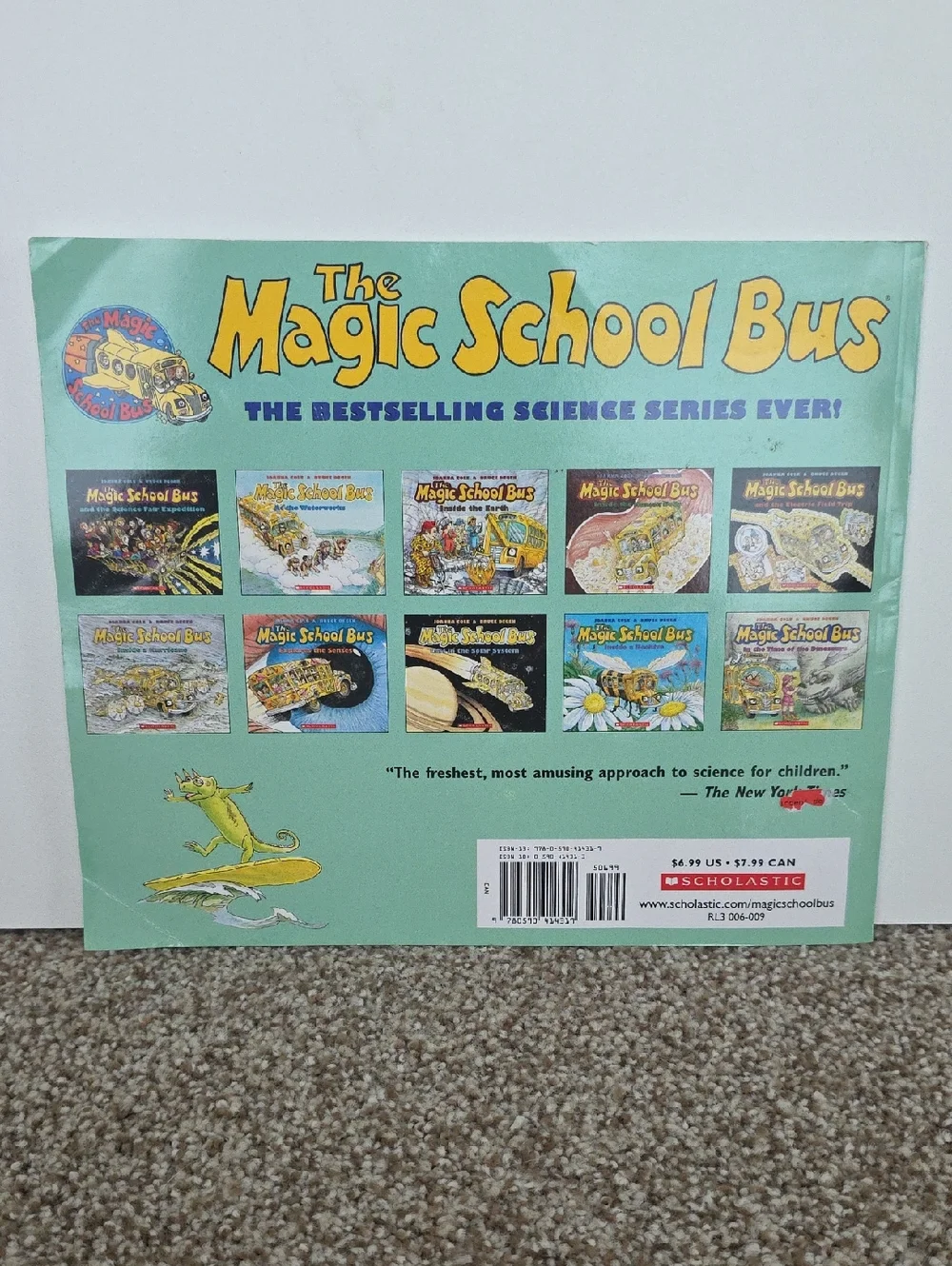 Children's Books - The Magic School Bus Hurricane , Climate, And Ocean Floor